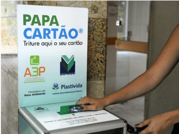 papa-cartao-plastic-recycling-card